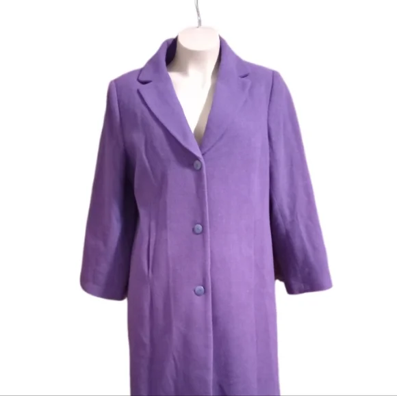 Purple coat - Picture 2 of 9